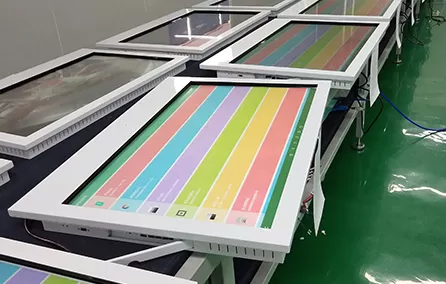 32" and 43" advertising display